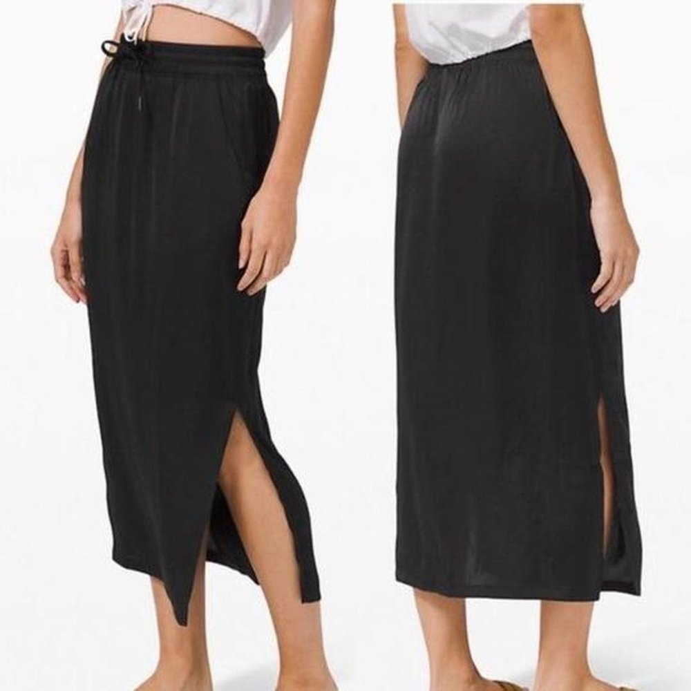 brand new Lululemon glide away skirt